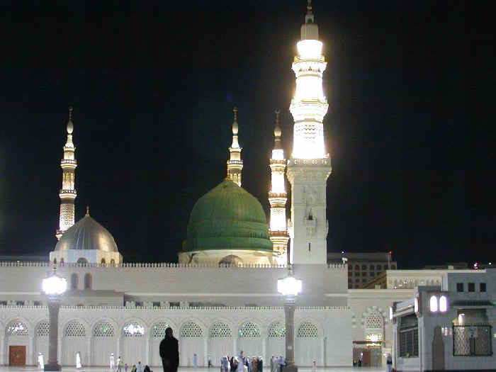 masjid e nabi sallallaho allaihi wassallam madina three