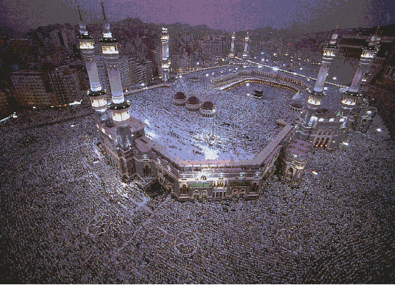 A beautiful view of makkah at night